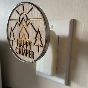 Bath & Body Works // Wallflower Plug-In // Happy Campfire // Good Condition